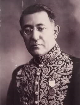 علی‌اکبر داور